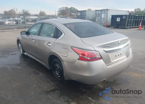 2015 Nissan Altima 2.5 from USA, damaged, VIN 1N4AL3AP0FC582512
